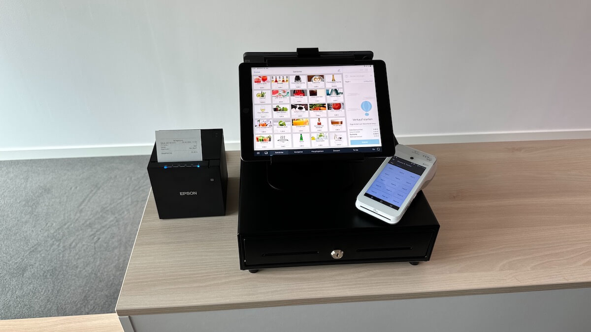 tillhub kassensystem mit bondrucker und kartenzahlungsgerät